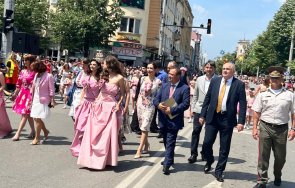 министър иванов обеща помощ производителите рози