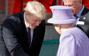 освиркаха борис джонсън благодарствена служба случай платинения юбилей кралица елизабет