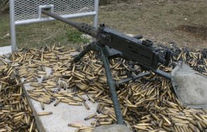 откраднаха две тежки картечници военния завод ивайло