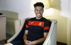 скандал национал направи контузен кара джет снимка