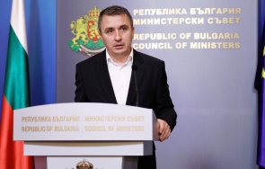 енергийният министър слави опроверга спекулациите оставката