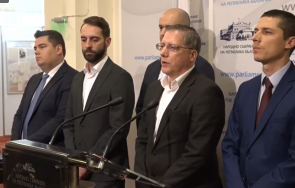 първо пик промяната сме изненадани истеризацията итн живо