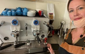 пълно куку коалицията разпадна линда киро тагна ресторант снимка