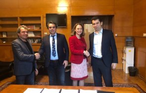 разплата развода хвърчат глави областни управители итн вижте свои хора инсталира тяхно снимки