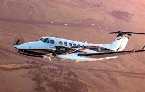 мистерията заплита самолетът фантом премина страната ниизбягал охранители