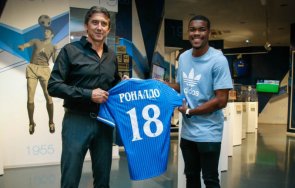 официално роналдо вече футболист левски