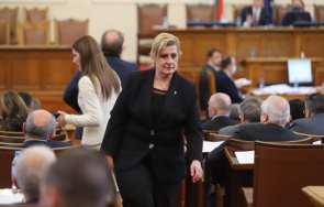 депутатката елена гунчева напуска възраждане лидерът костадинов крещеше публикации наричам премиера просто киро