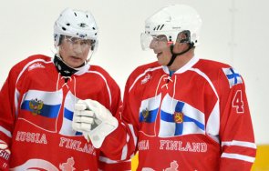 финландският президент играе хокей владимир путин