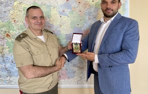 ромпетрол българия дари 000 литра горива българската армия превоза бежанците