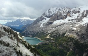 глетчер рухна италианските алпи уби шестима души