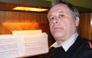 почина руски учен обвинен шпионаж арестуван последен стадий рак