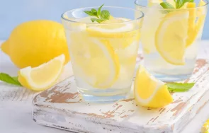 причини пием вода лимон лятото
