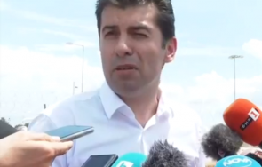 кирил петков призна гърция връщат мандата неизпълнен тежка охрана инструктирана лена пази премиера снимки