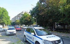 откриха мъртъв годишен мъж бургас захвърлен нож