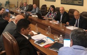 извънредно пик бъдещите коалиционни партьори събраха съвет финансовото министерство