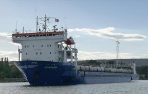 руски кораб вагони цистерни газпром пристанището варна