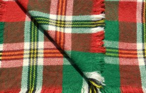 бай ганьо море нашенци опънаха родопско одеяло плажа поморие снимка