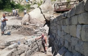 въпреки забраните министерството съм наско проф овчаров ново откритие перперикон снимки