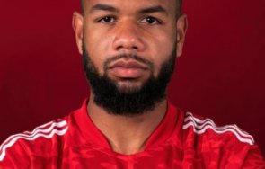 цска раздели един играч