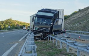 тежка катастрофа тракия шофьор тир издъхна