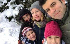 пик ретро линда детето токуда докато киро пирува банско