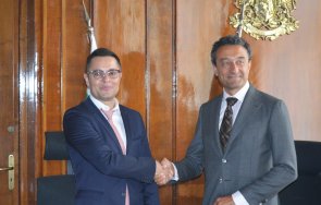 служебният министър александър пулев прие поста даниел лорер министерството иновациите растежа