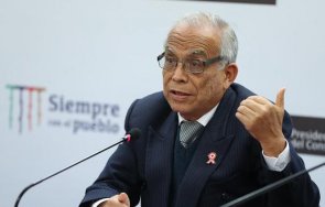 премиерът перу подаде оставка