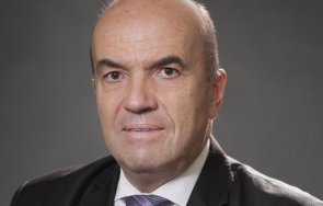 външният министър николай милков представя екипа