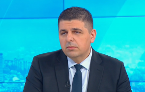 надежда нейнски русия води целенасочена политика намеса вътрешните работи българия