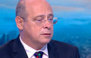 социалният министър назначава 200 души хранилка инспекцията труда