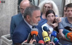 първо пик доц ангел кунчев пада срокът карантината болни контактни ваксинираните бустер остават вкъщи обновена