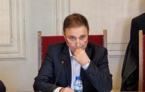 министър илин димитров опита смени борда слънчев бряг