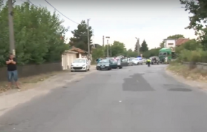 ядосани хора няколко села излязоха протест заради счупен път