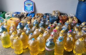 митничари иззеха близо тона криминален бензин дизел русе