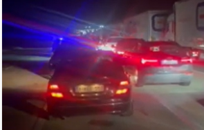 пик километрични опашки задръстват гкпп лесово капитан андреево видео снимки