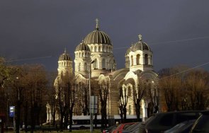 война втори фронт латвийският парламент гласува независимост латвийската православна църква русия