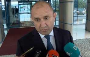 румен радев гневна атака киро асен цената газа толкова висока заради двата танкера докарани юли