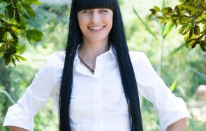 участничка игри волята изяла собствената плацента