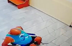 крадец направи човек увреждания задигна инвалидна количка