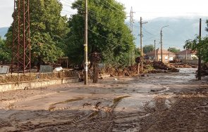 потопеното каравелово заричат сечта преграждаме пътя всеки камион дърва