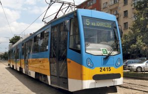 тестват ремонтираното трасе трамвай