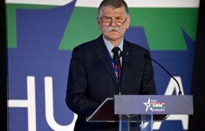 председателят парламента унгария счита губещата страна конфликта украйна