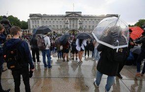 вълна скръб заля великобритания кончината елизабет живо