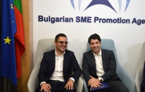 вицепремиерът пеканов министър пулев откриват форум септември големите пари малкия бизнес