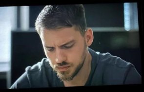 секссимвол братя хлътна нова мацка снимка