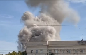 взривове херсон дим обхвана административна сграда окупаторите видео