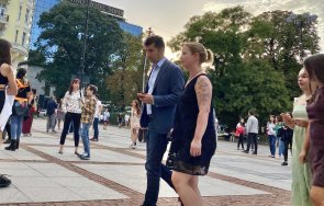 пик киро охрана найо тицин линда нощница театър народния снимки