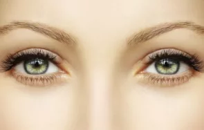 никой ражда зелени очи