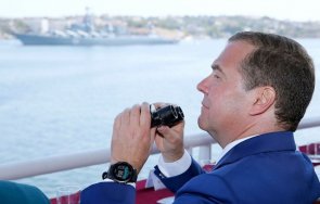 медведев заплаши запада стоите чисти къщи продължите въоръжавате украйна