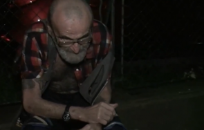 часа жители русе опитваха помогнат бездомник